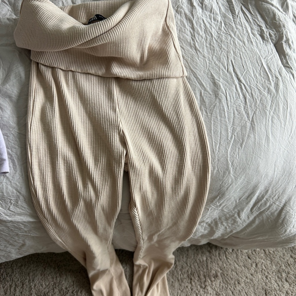 Zara pants or jumpsuit?